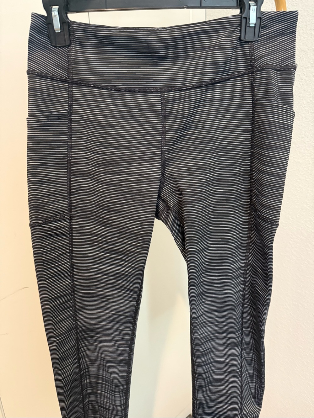 tek gear Striped Athletic capri leggings
